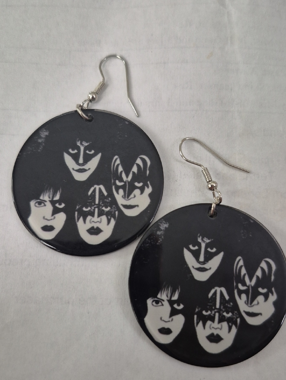New KISS Black Rock Band Face Round Dangle Earrings